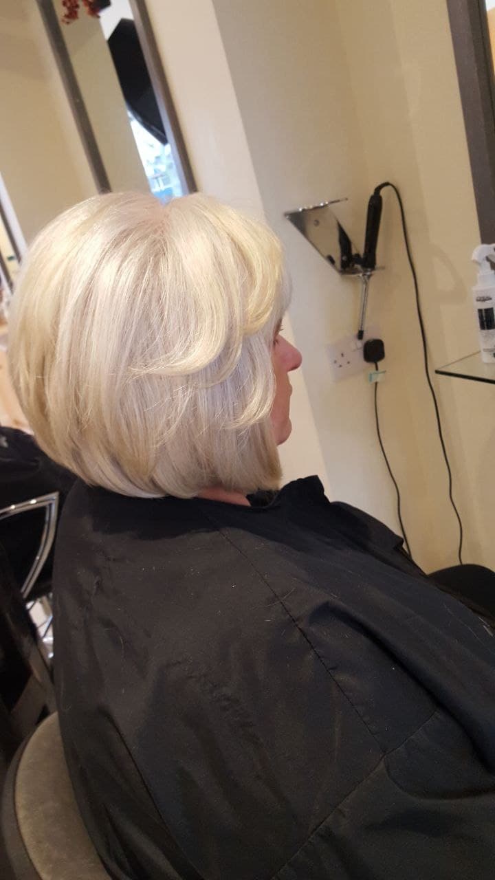 white blonde bob haircut